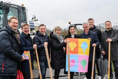 Der Verein Grünes Herz startet in Koopera­tion mit der LAGA GmbH die Aktion „Herzensbaum Neuss“. | Foto: G.u.D. Bialojan